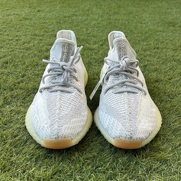 Adidas Yeezy Bost 350 V2 - Picture 2 of 5